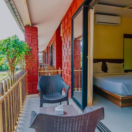 Hotel Oakwood Mahābaleshwar Esterno foto