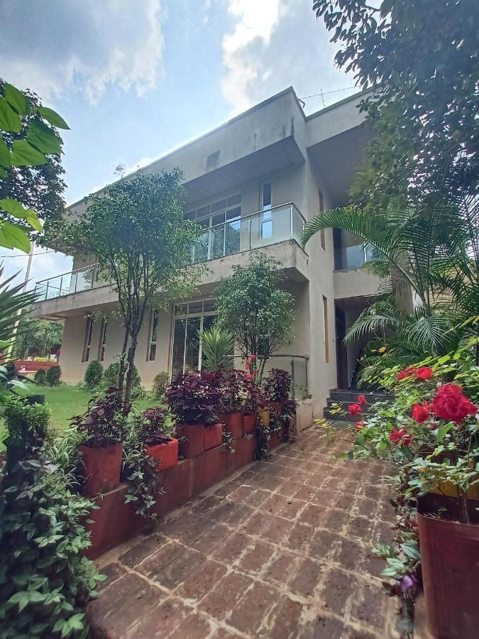 Hotel Oakwood Mahābaleshwar Esterno foto