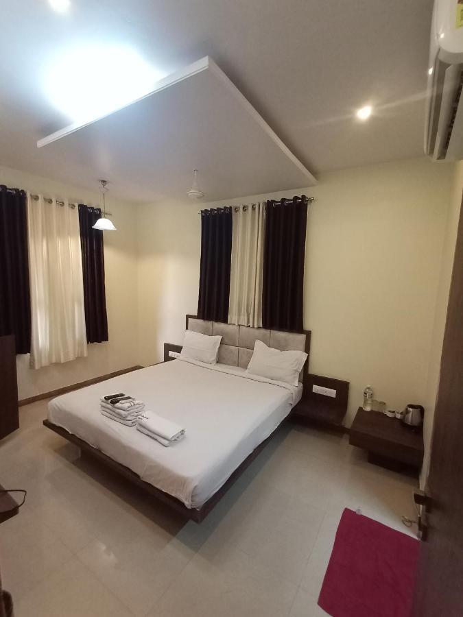 Hotel Oakwood Mahābaleshwar Esterno foto