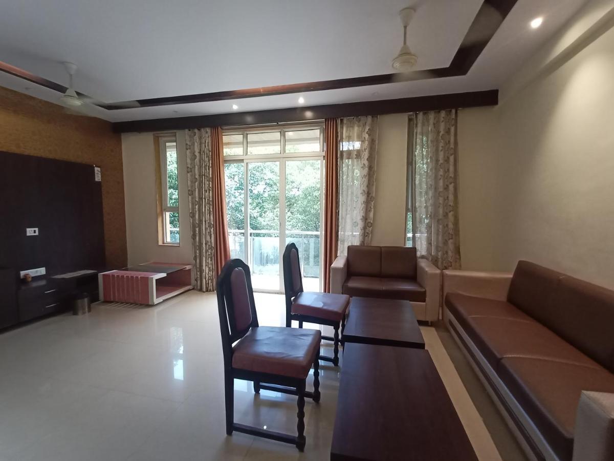 Hotel Oakwood Mahābaleshwar Esterno foto