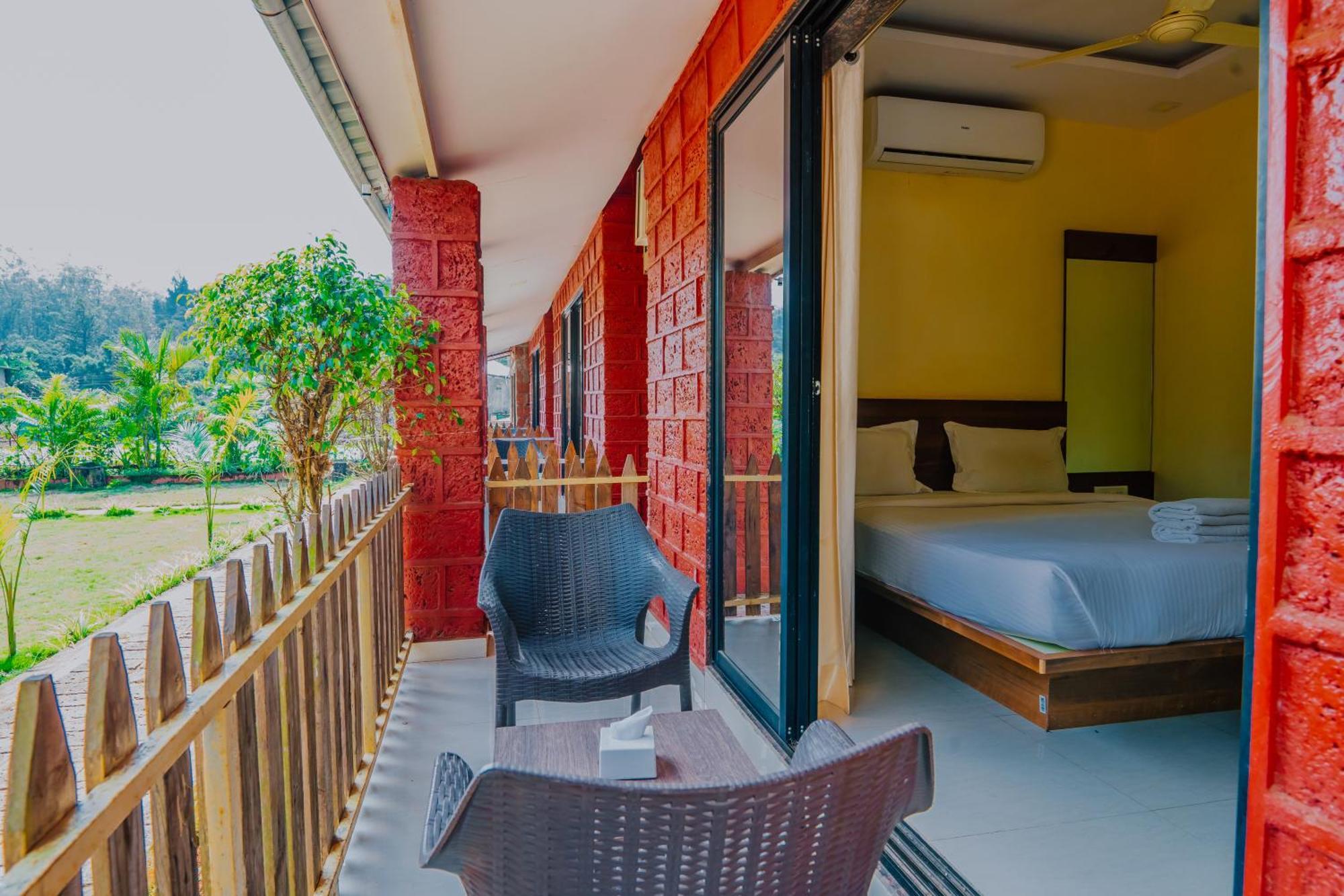 Hotel Oakwood Mahābaleshwar Esterno foto