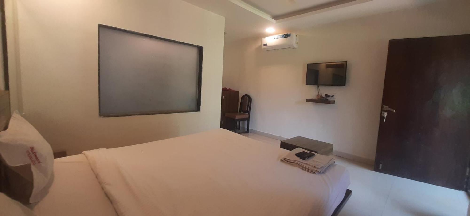 Hotel Oakwood Mahābaleshwar Esterno foto