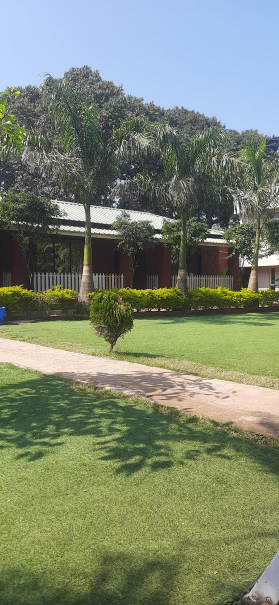 Hotel Oakwood Mahābaleshwar Esterno foto